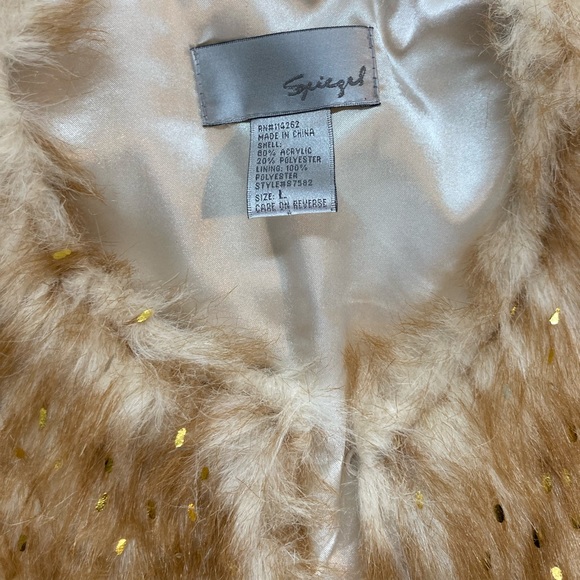 Spiegel Vest - Picture 2 of 3